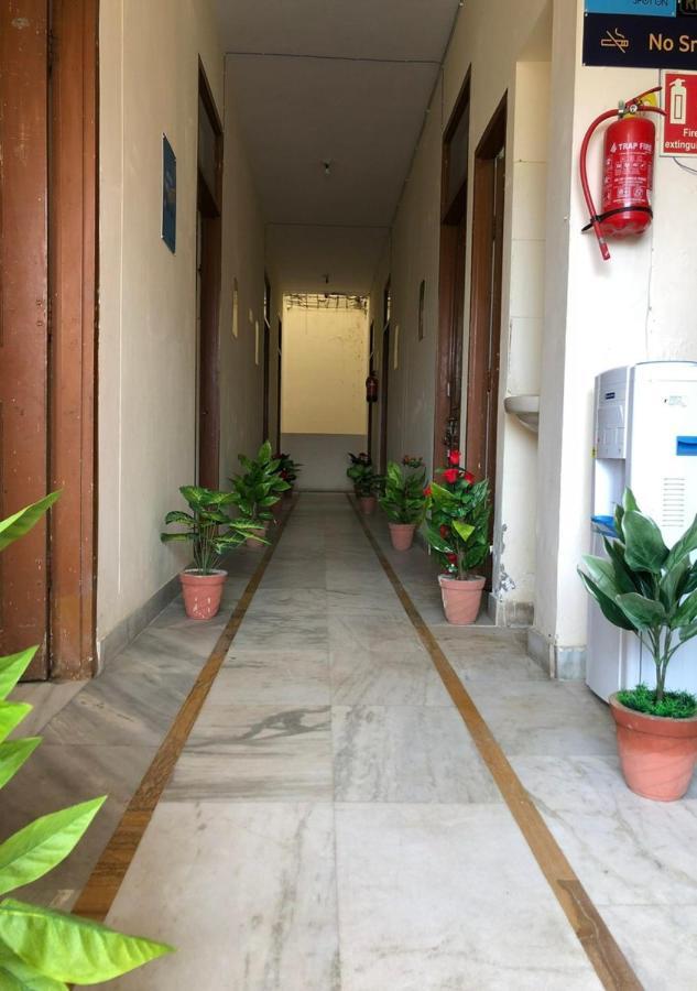 ホテル Ramada By Wyndham Jaipur North エクステリア 写真