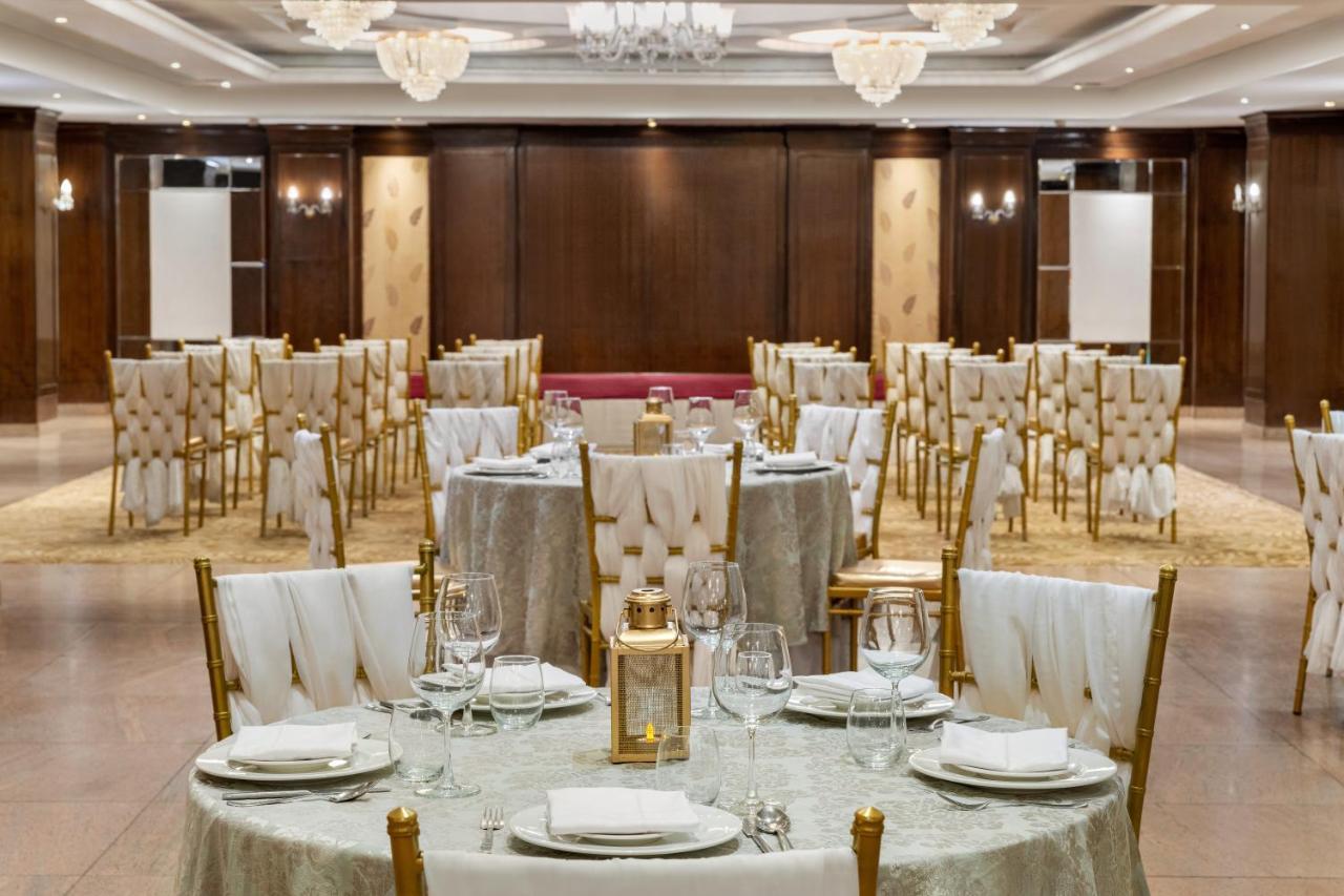 ホテル Ramada By Wyndham Jaipur North エクステリア 写真