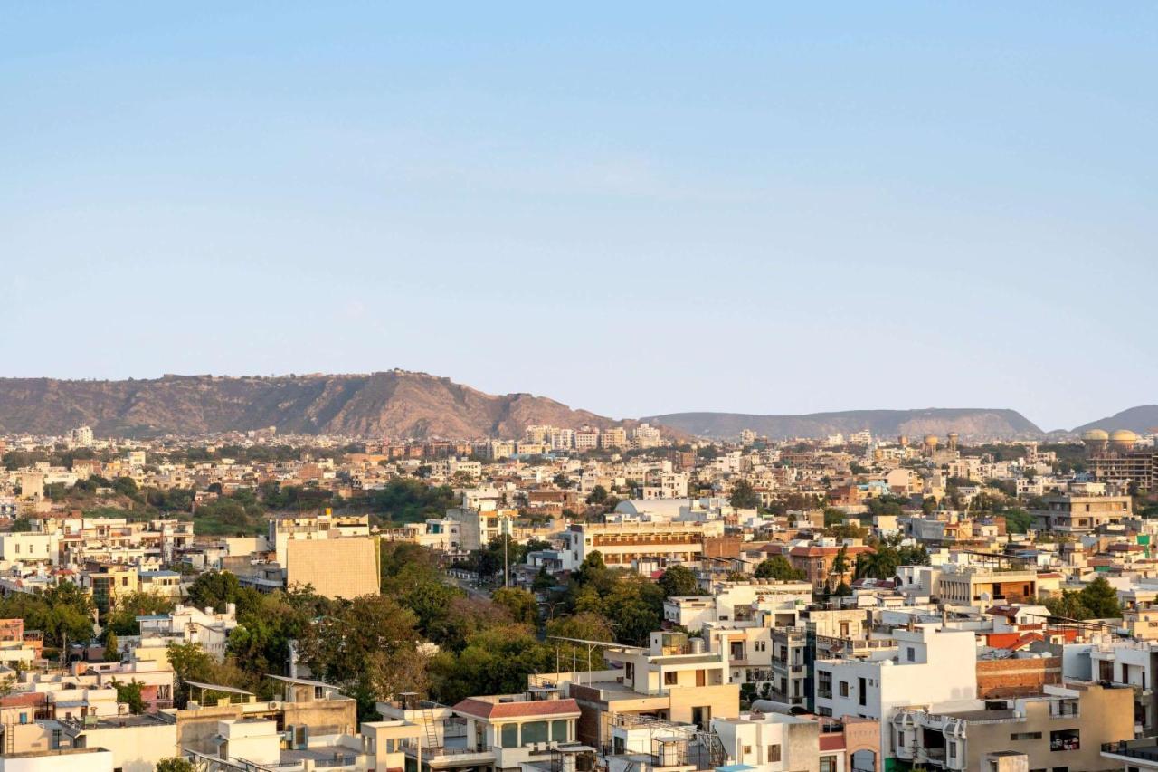 ホテル Ramada By Wyndham Jaipur North エクステリア 写真