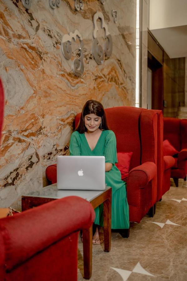 ホテル Ramada By Wyndham Jaipur North エクステリア 写真